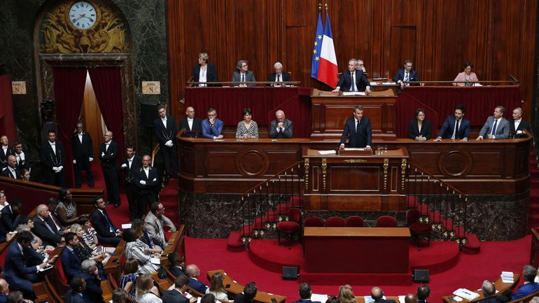 France : Emmanuel Macron dissout l’assemblé nationale française