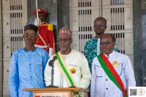 (Micro) le Grand Chancelier des Ordres nationaux du Niger le Colonel Issaka Labo Bouché