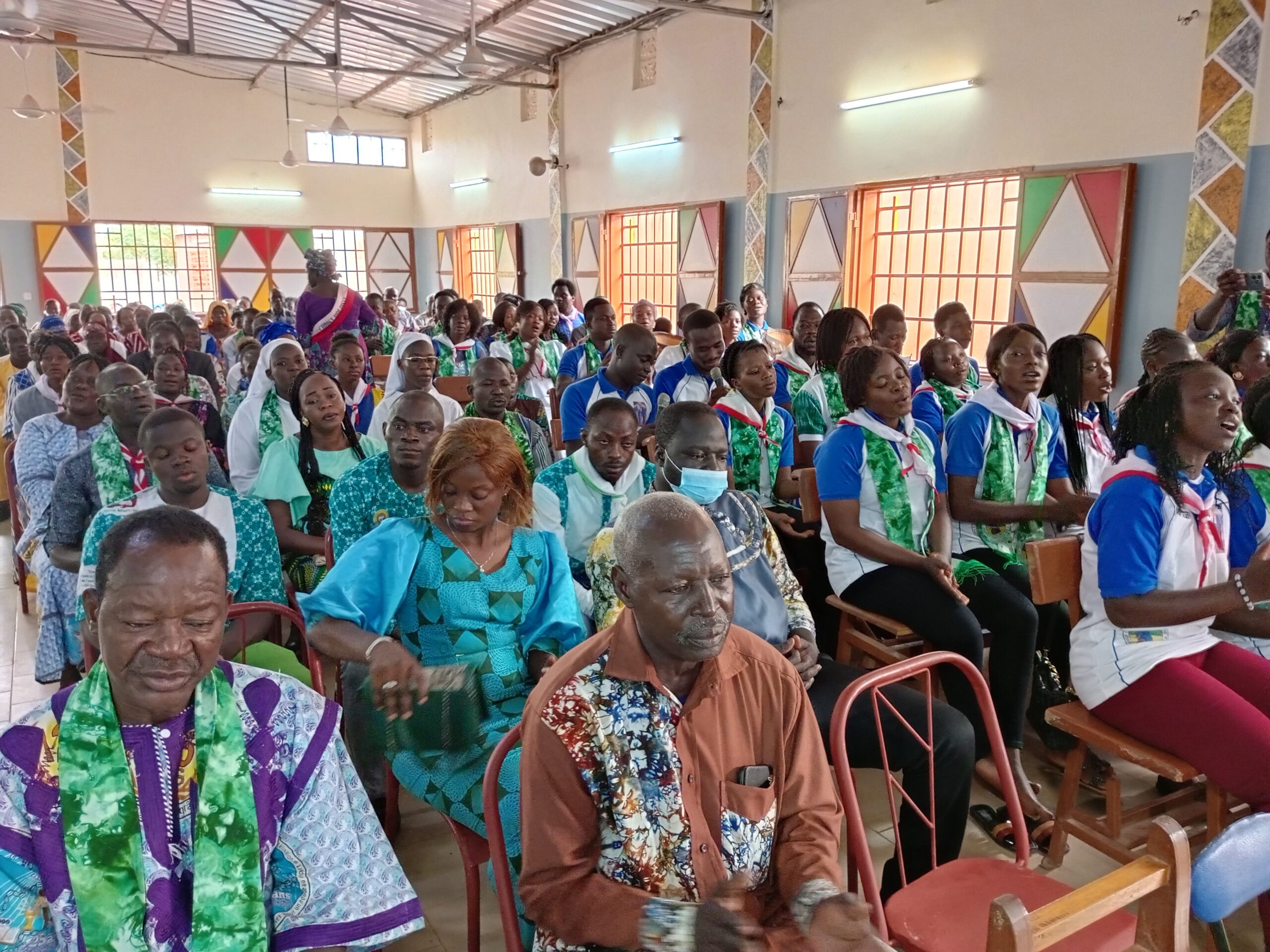 Burkina/Religion : La jeunesse de la paroisse Christ Roi de l’Univers célèbre la fin de sa semaine paroissiale
